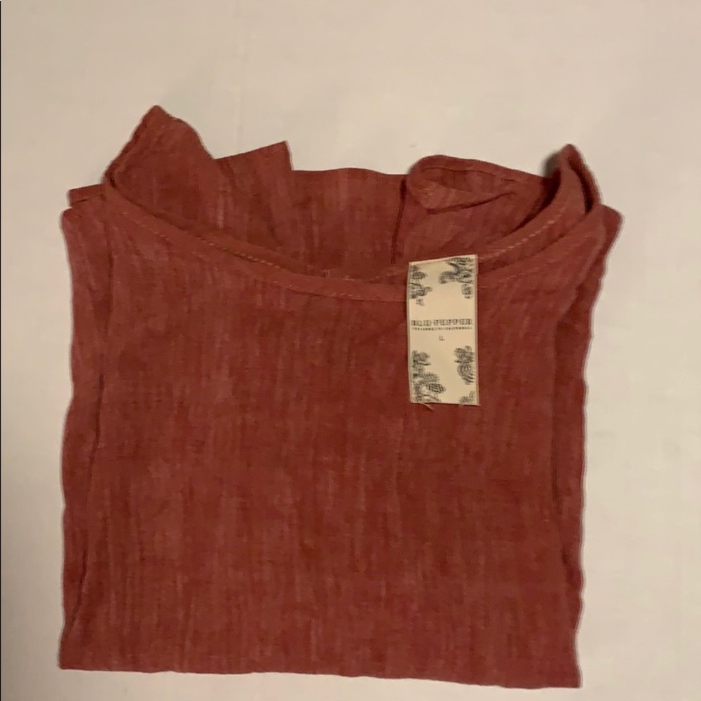 Blue pepper flowy top